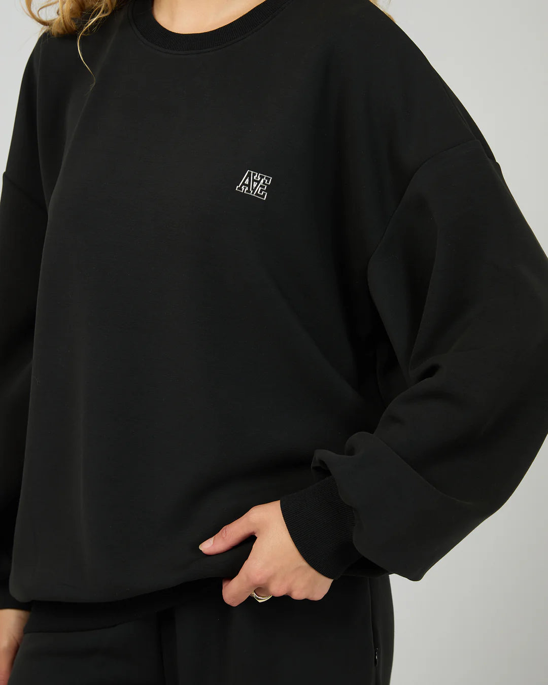 Oversized Luxe Active Box Crew Black