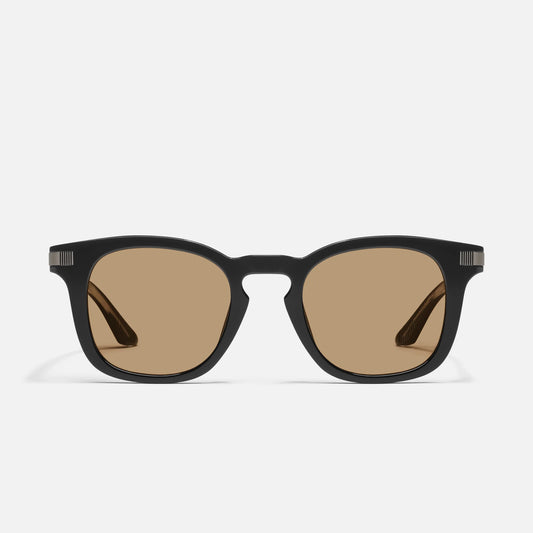 Quay Weekender Black Tan